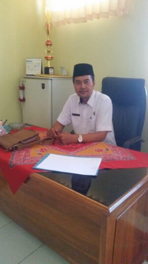 Kepala Sekolah SMKN 1 Lewimunding, Mengucapkan Selamat Jalan Untuk Murid Kelas 12