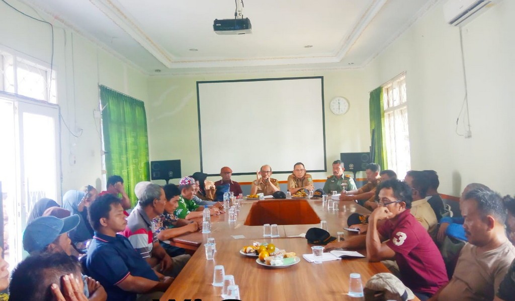 Sosialisasi Rencana Rehab Pasar Rakyat Dihadiri Camat Ciasem