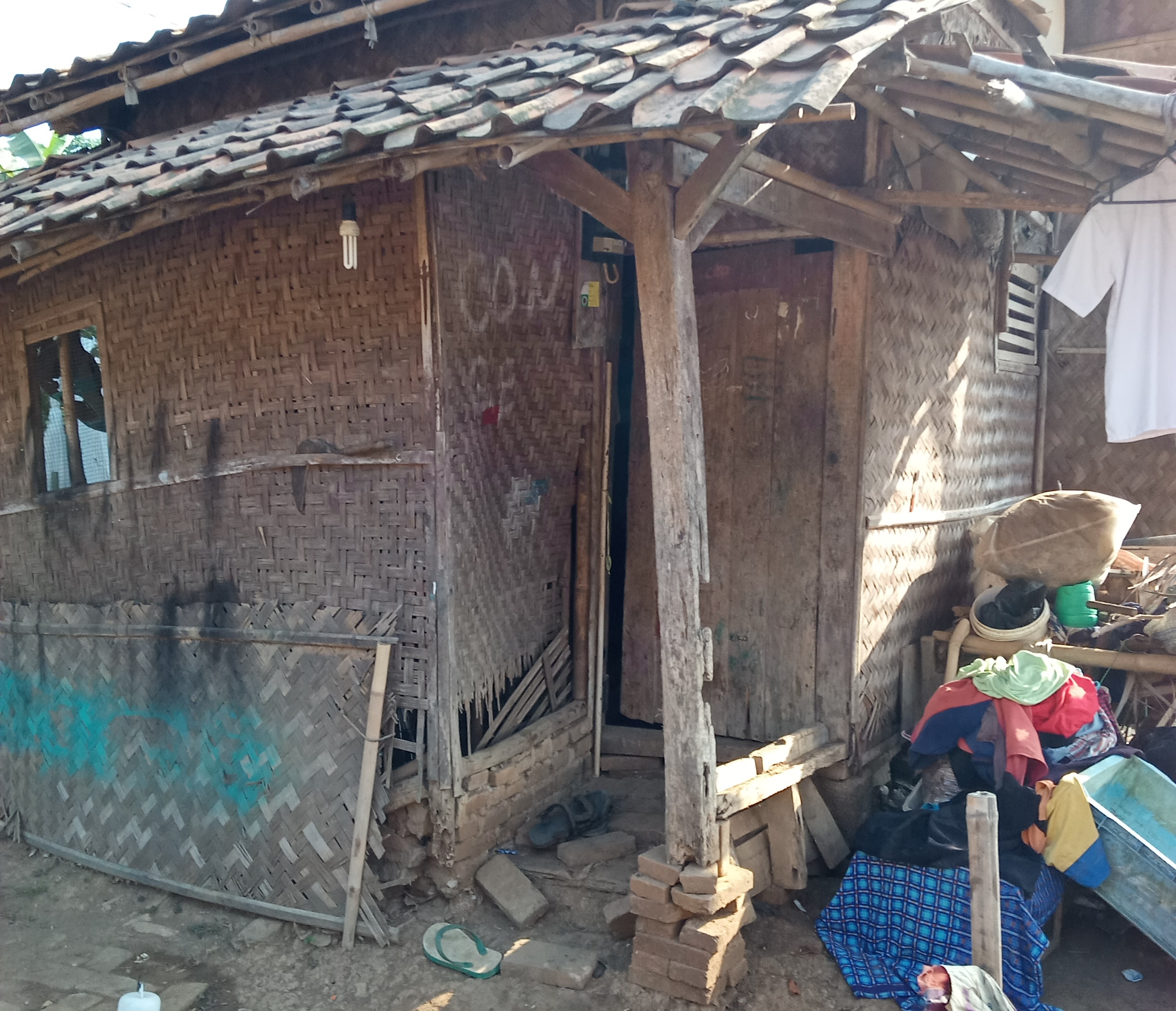 386 Tahun Kab. Karawang, Rumah Tidak Layak Huni Masih Ditempati Otas dan Imas
