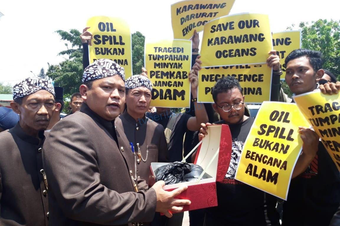 Soal Pencemaran Minyak, Bupati Karawang, Diminta Somasi PT. Pertamina