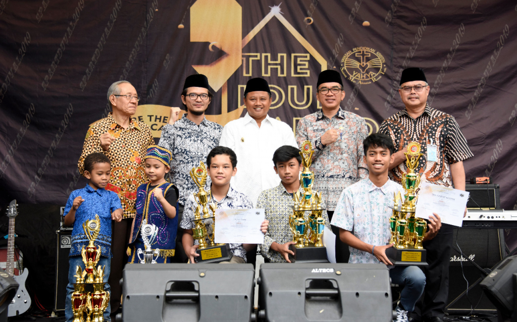 Wagub Jabar Tandatangani Piagam Sekolah Welas Asih