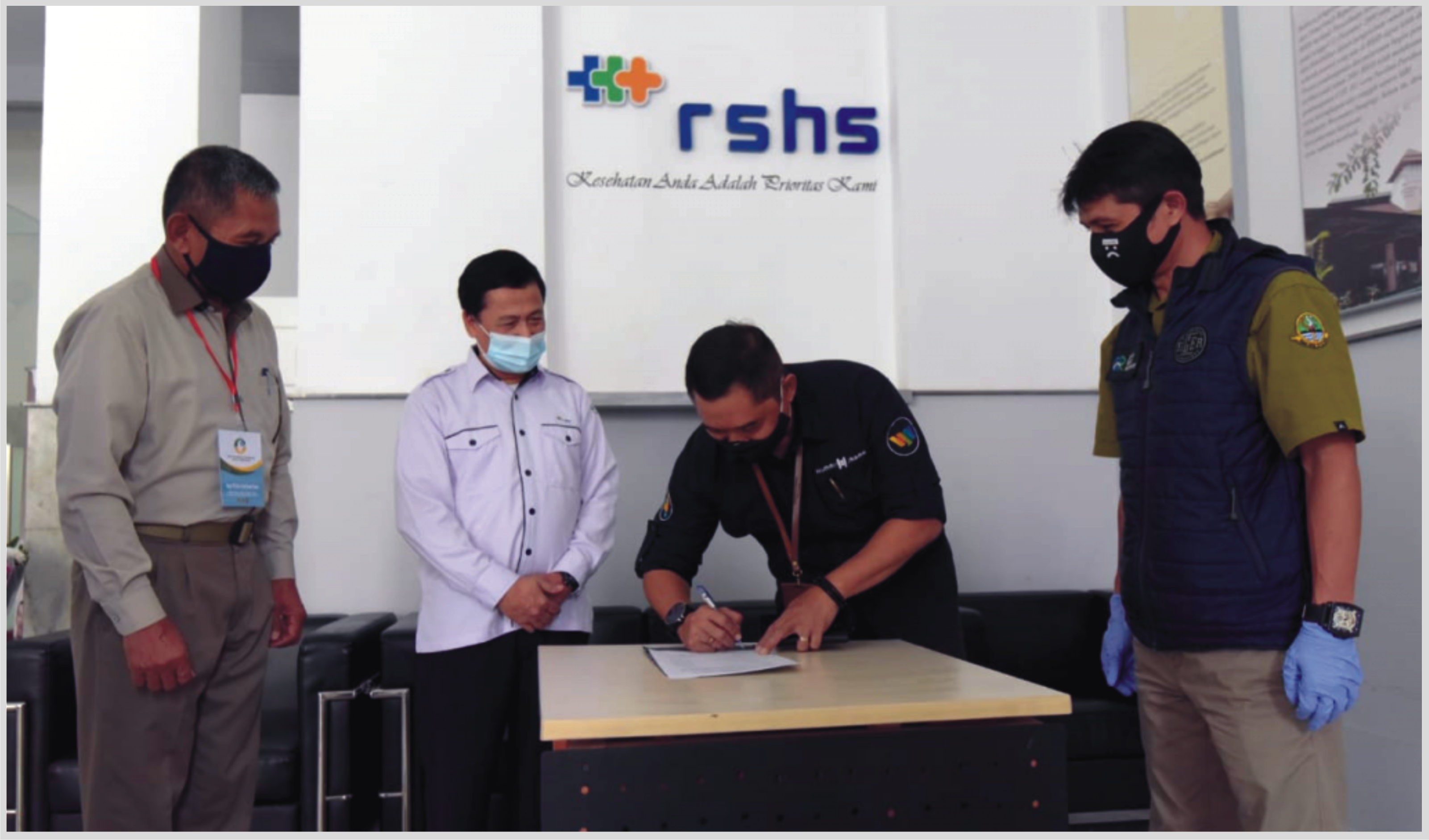 RSUP Dr Hasan Sadikin Bandung Menerima Ribuan APD dari JQR
