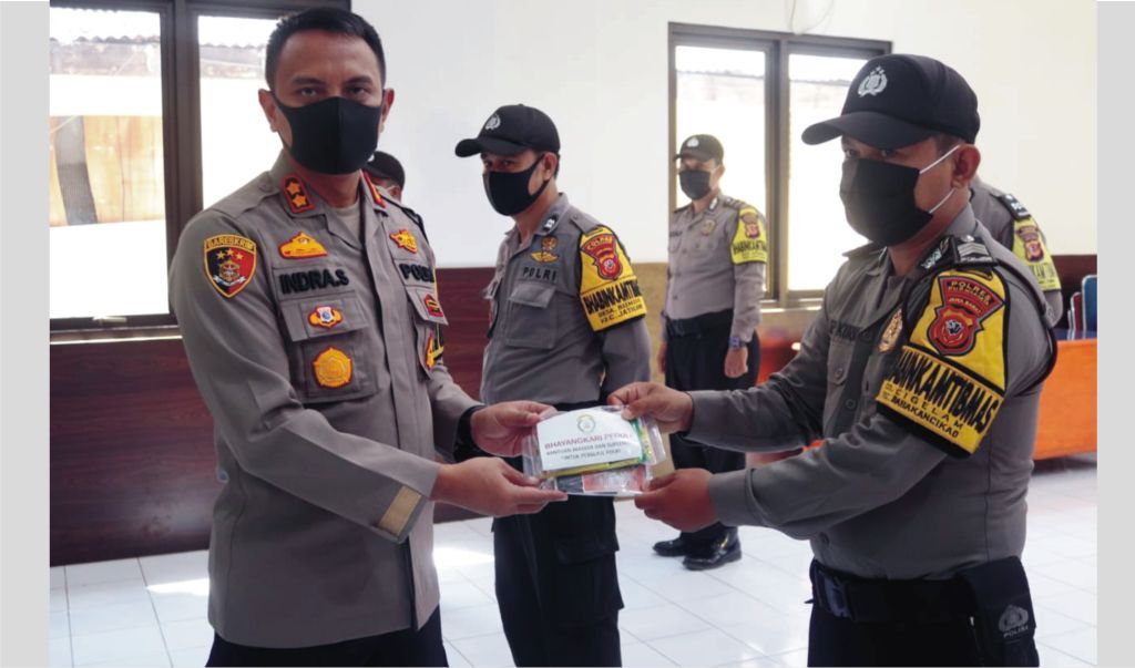 Bhayangkari Polres Purwakarta Peduli