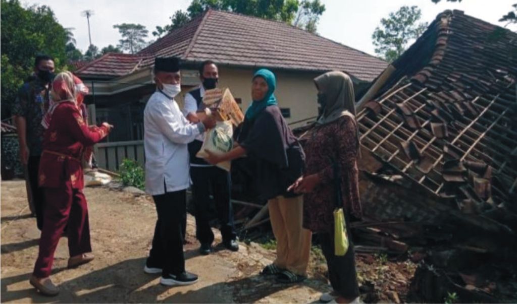 Rumah Janda Tua tidak Tersentuh Program Rutilahu Akhirnya Roboh