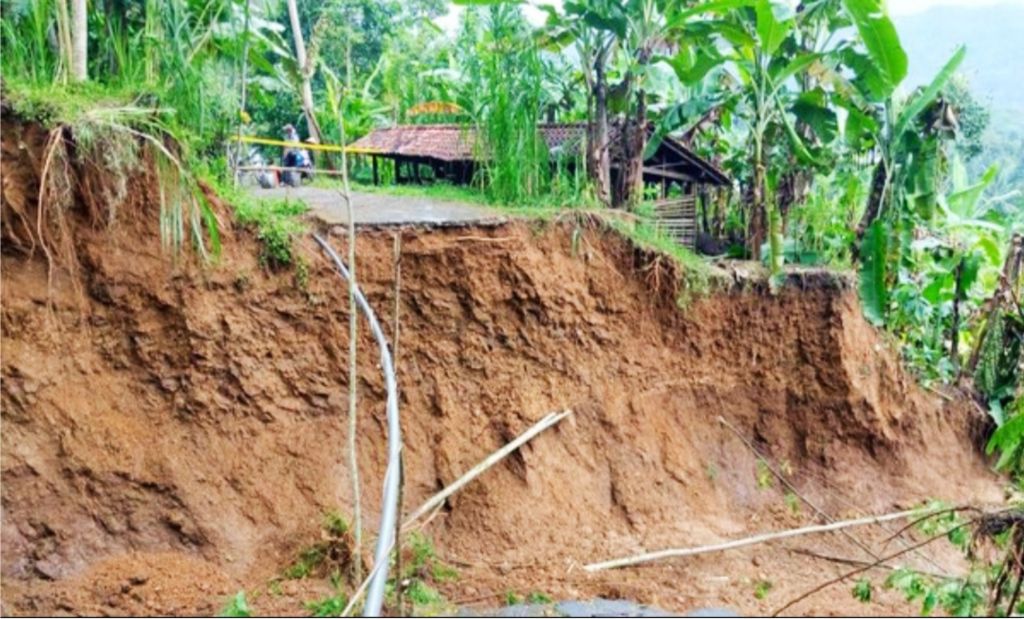 Waspada!, Kuningan Dikepung Bencana Alam