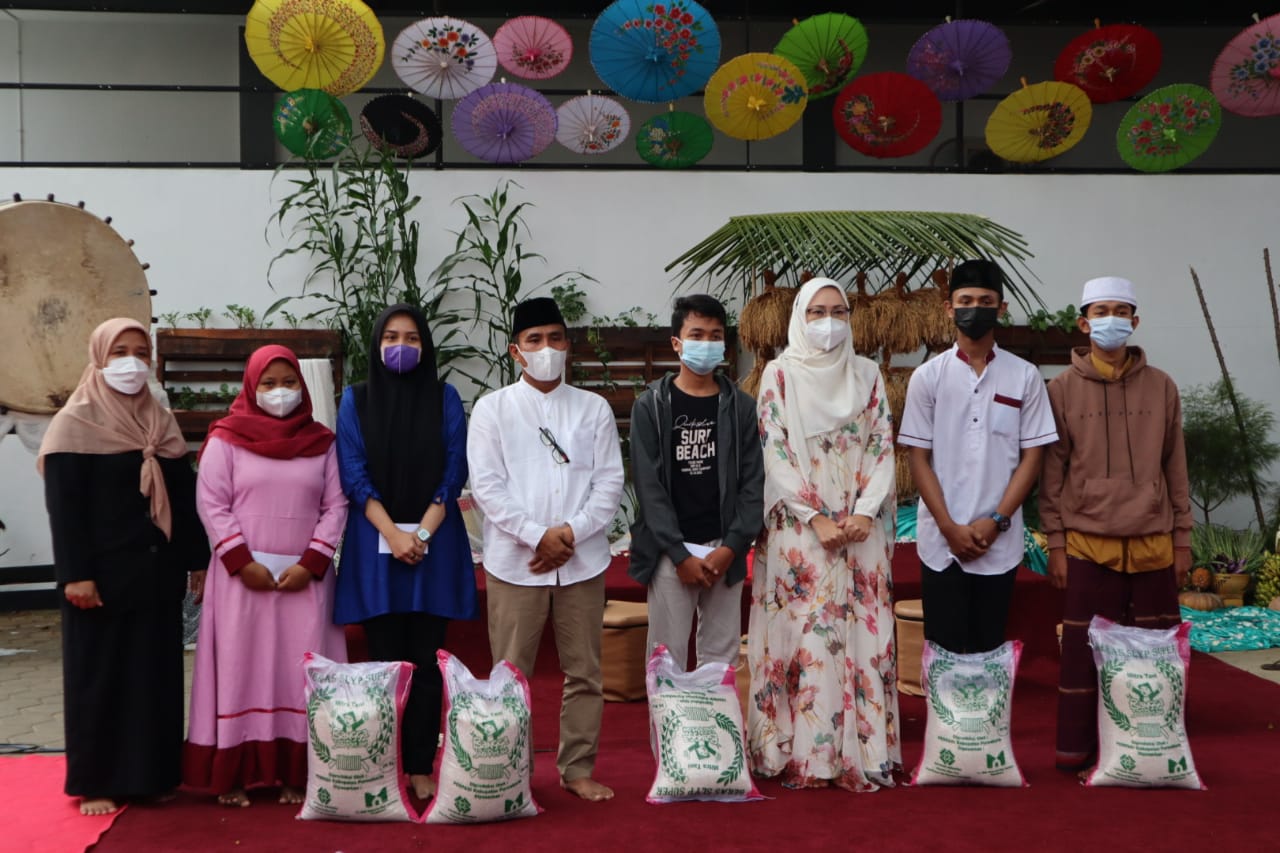 Berbagi Berkah Ramadan, Disdik Purwakarta Distribusikan 17,5 Ton Beras