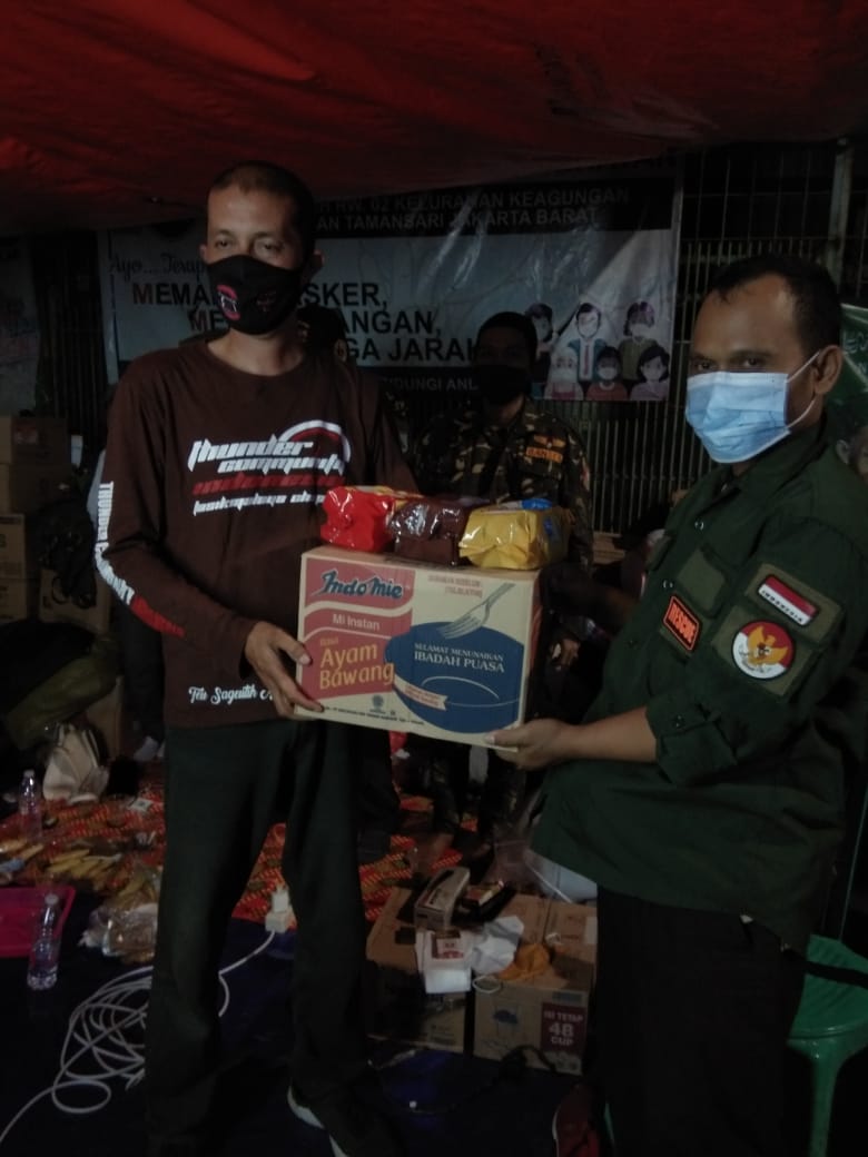 Thunder Community Indonesia Peduli Korban Kebakaran Taman Sari
