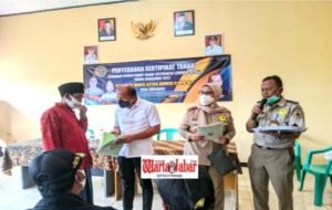 ATR/BPN Kabupaten Karawang Bagikan 1.061 Sertifikat Di 4 Kecamatan.