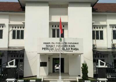 Surat Himbauan Disdikpora Karawang Dalam Mengatur Masa Periodeisasi Pengurus Komite Sekolah ” SALAH ALAMAT “