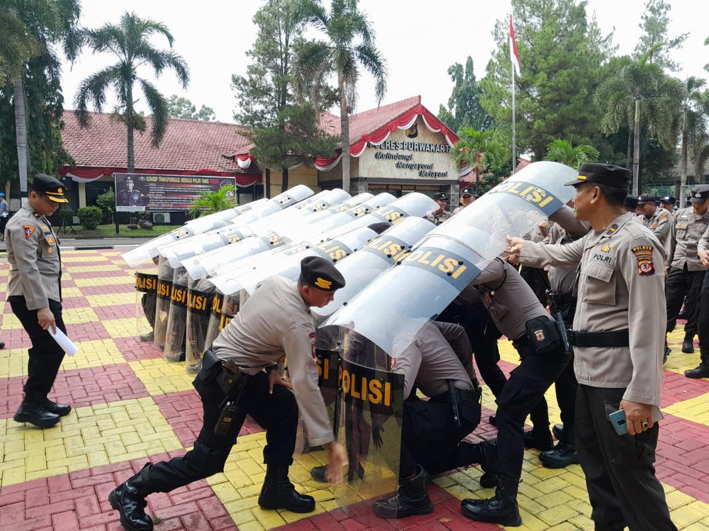 Untuk Meningkatkan Kemampuan Personel, Dalmas Polres Purwakarta Menggelar Latihan Pengendalian Massa