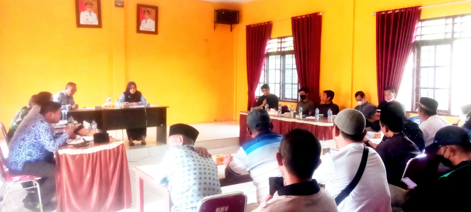 Forkompincam Berandan Barat Mediasi Antara Masyarakat P.Batu Dengan PEP Pangkalan Susu