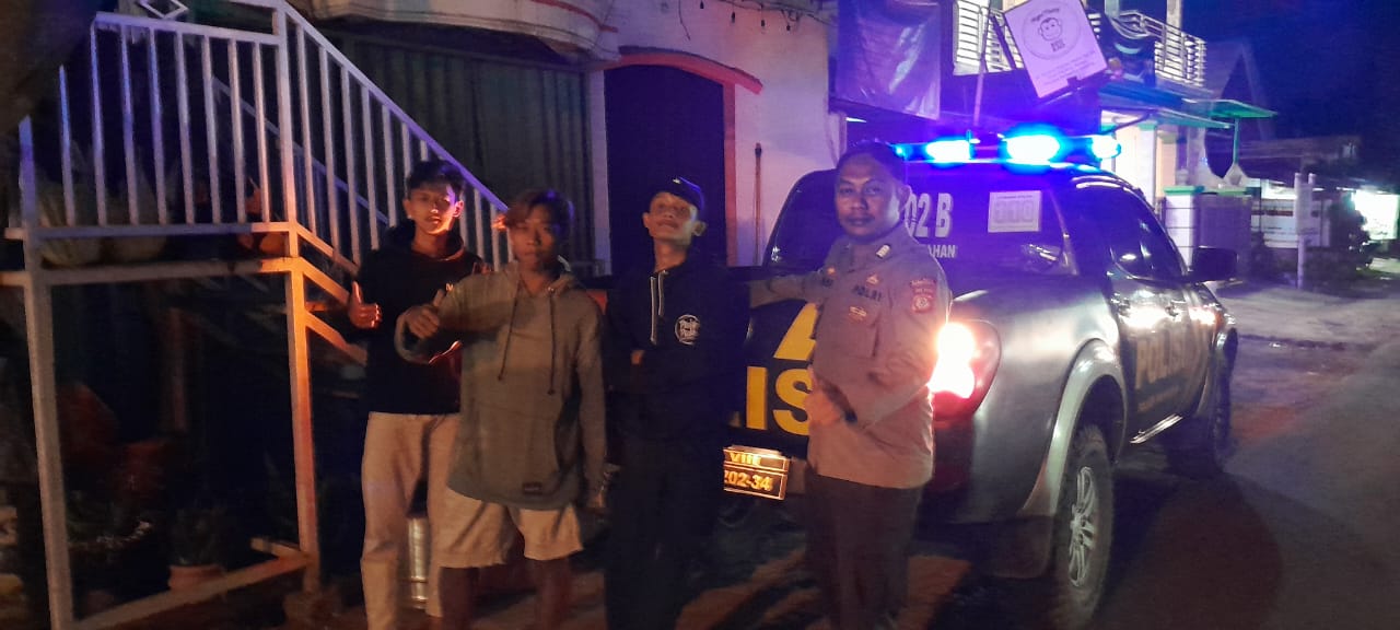 Guna Meminimalisir Gangguan Kamtibmas, Polsek Pasawahan Terus Tingkatkan Patroli Siang dan Malam.