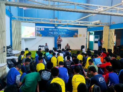Pentingnya Edukasi Bagi Pelajar Polres Purwakarta Isi Materi MPLS Dengan Ajak Pelajar Jauhi Narkoba dan Tidak Terlibat Geng Motor