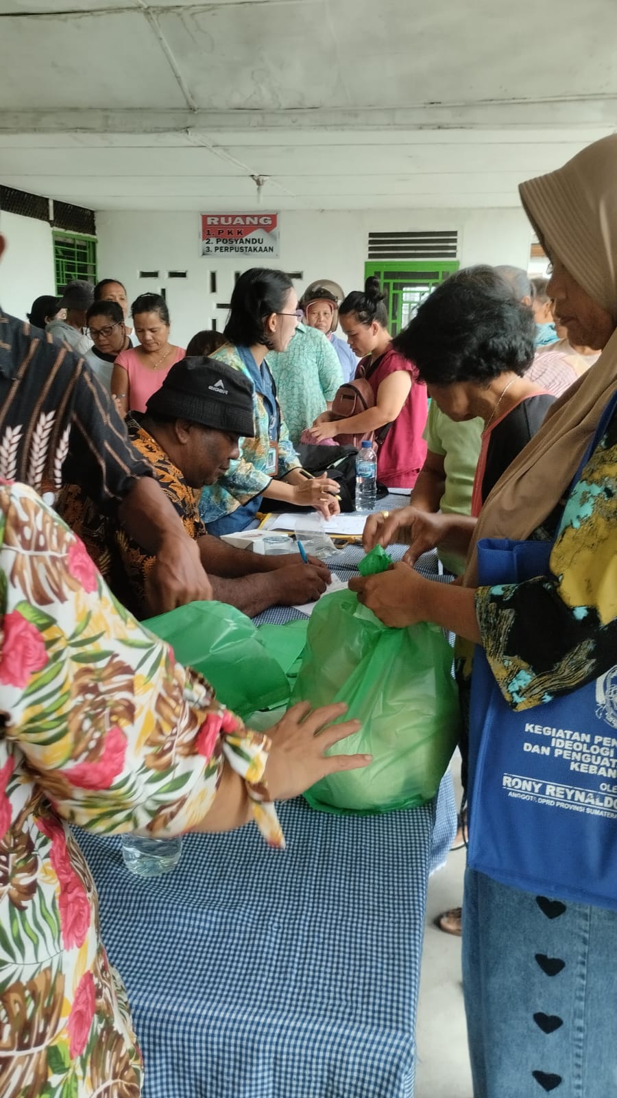 Memperingati Hari Pangan Sedunia, Bupati Simalungun Adakan Pasar Murah