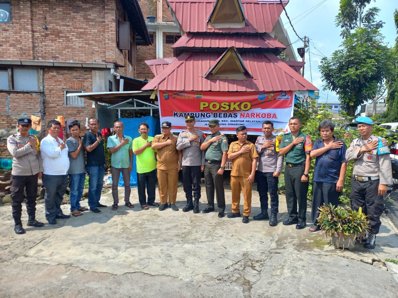 Kapolsek Siantar Selatan LAUNCHING Posko Kampung Bersih dari NARKOBA