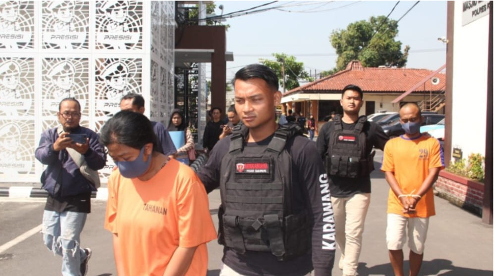 Brantas Perjudian, Tim Sanggabuana Polres Karawang Ciduk 2 Pelaku Judi Online