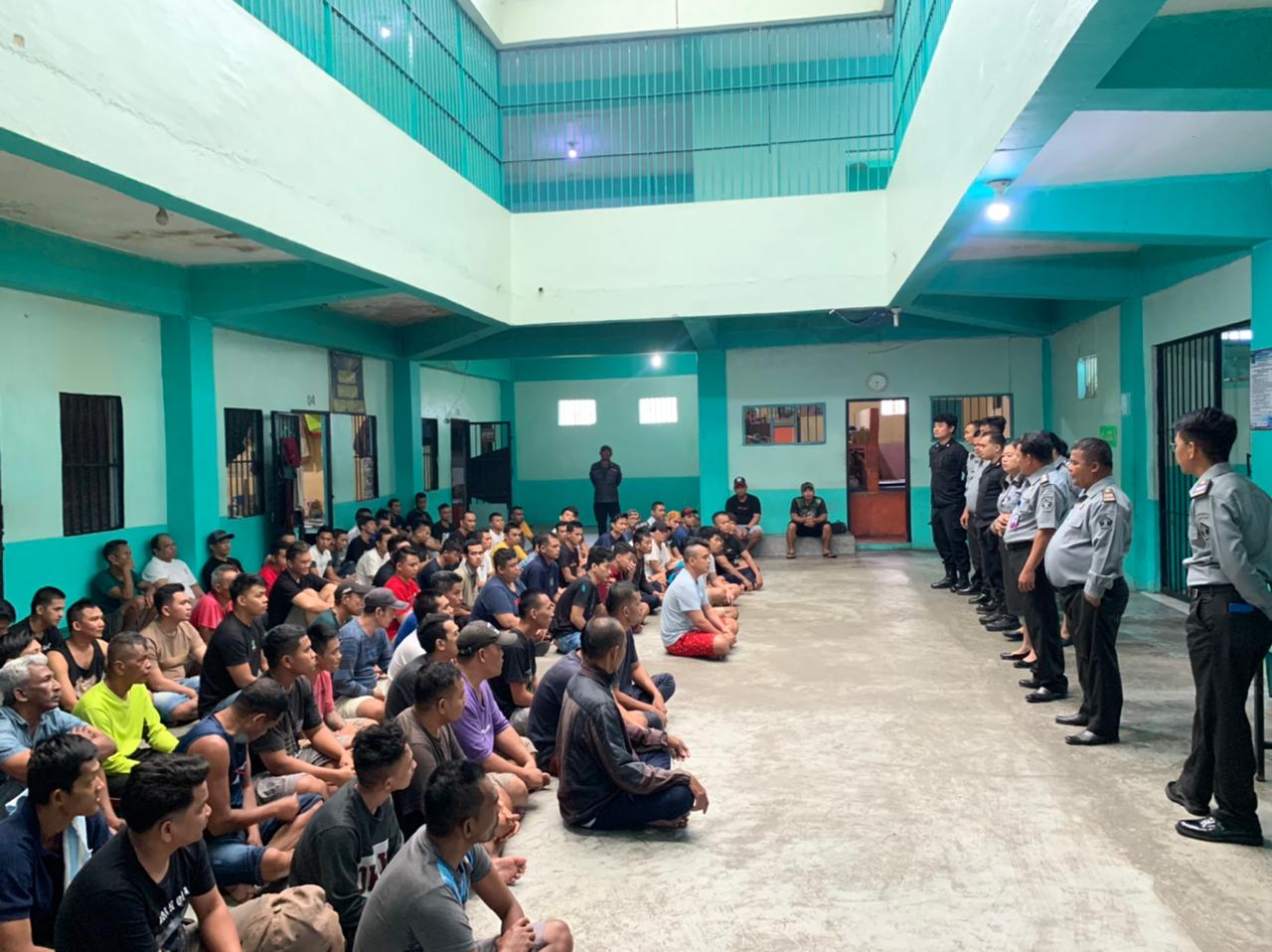 Lapas Narkotika Kelas IIA Pematangsiantar Gelar SAPA SEHAT Sekaligus Pembagian Vitamin terhadap Narapidana.