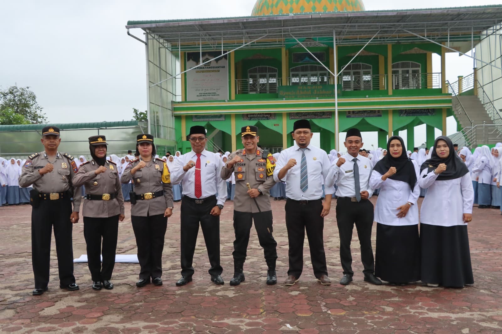 POLICE GO TO SCHOOL, KAPOLRES PEMATANG SIANTAR AJAK JAUHI NARKOBA DAN PERUNDUNGAN