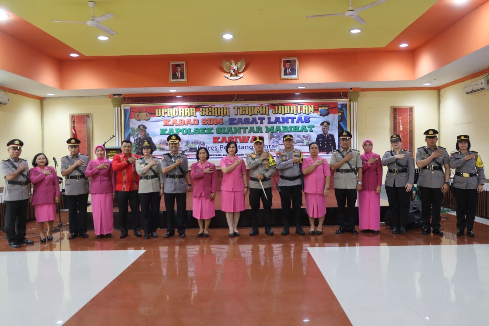 Kapolres Pematang Siantar Pimpin Sertijab Kabag Sdm,Kasat Lantas,Kapolsek Siantar Marihat Dan Kasiwas