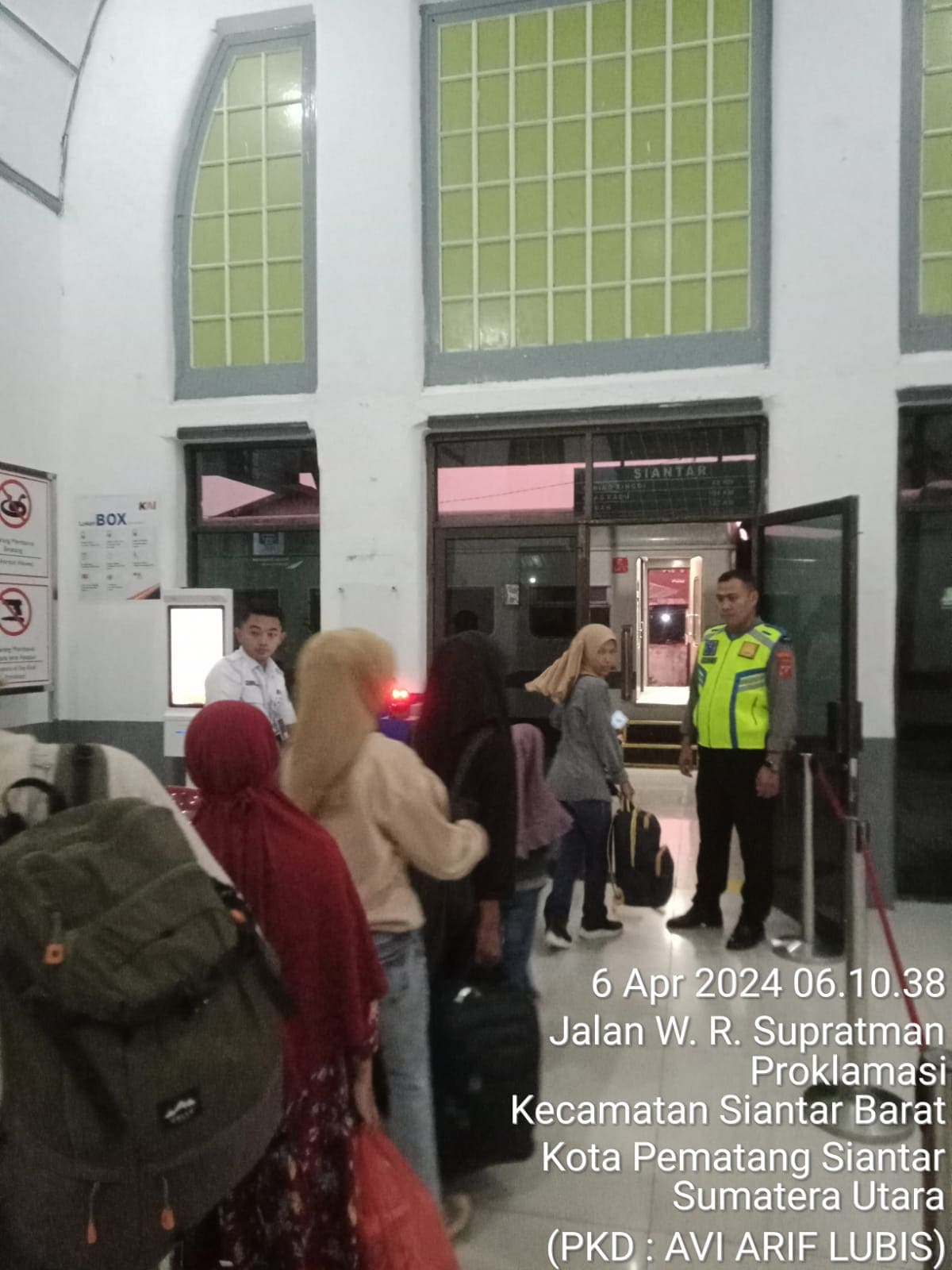 Jelang Perayaan Hari Raya Idul Fitri 1445 H, Polres Pematang Siantar Pastikan Stasiun Kereta Api Aman.