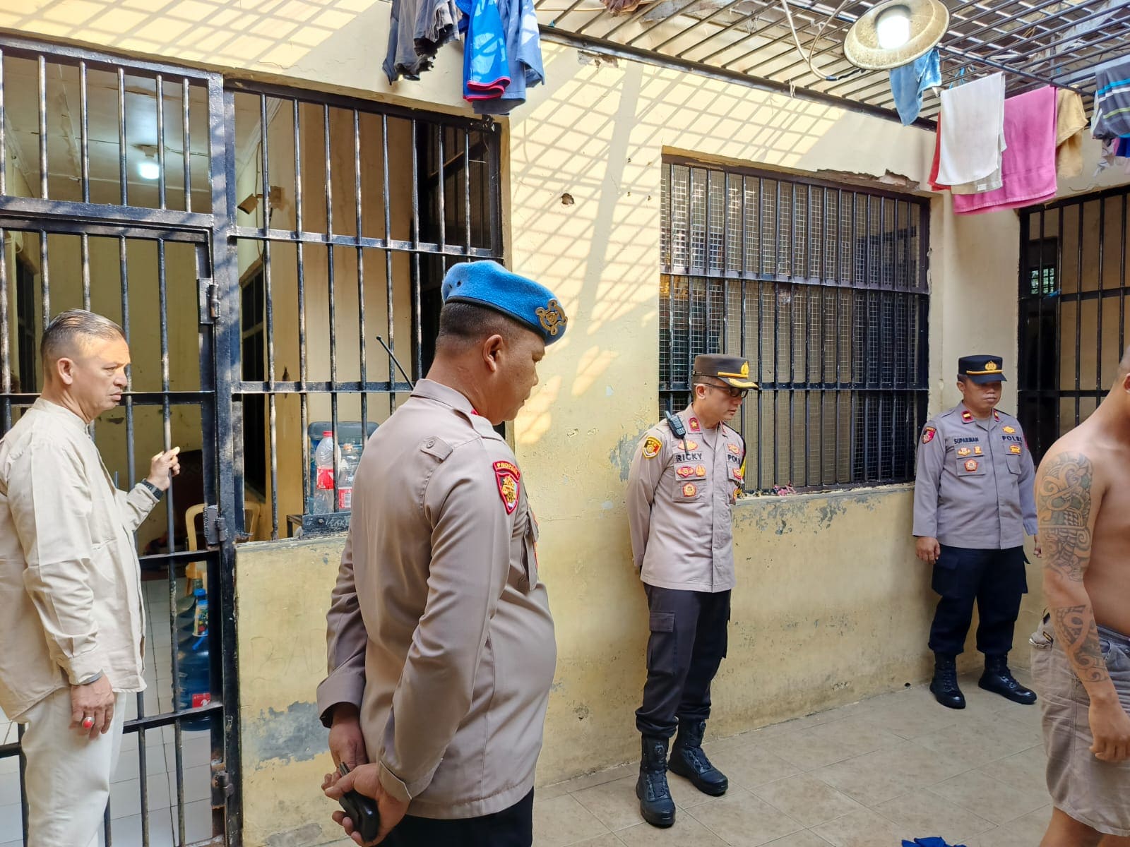 Antisipasi Tahanan Kabur, Kompol Ricky Adipartama Rutin Pengecekan Rutan Polres Purwakarta