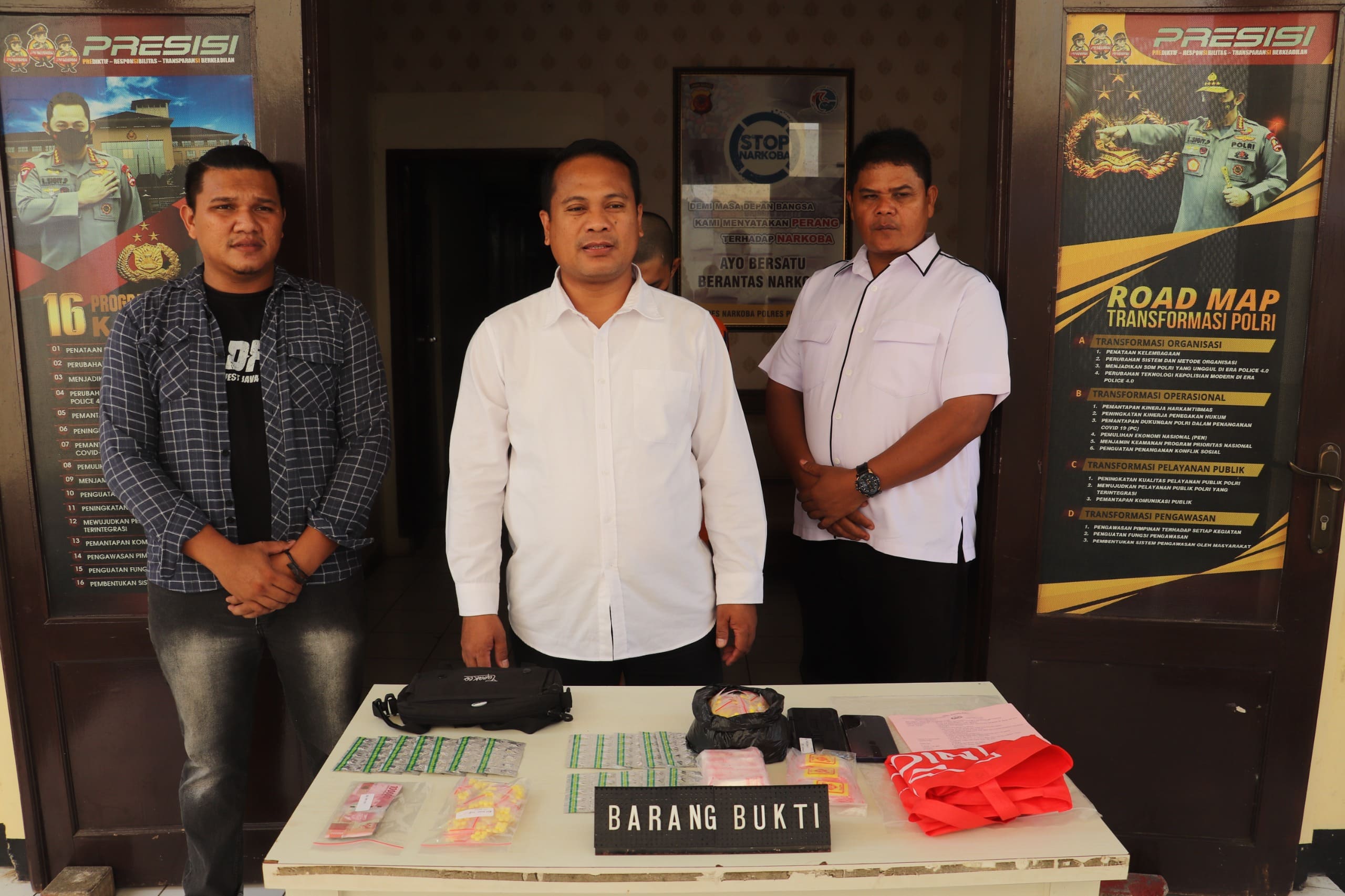 Satres Narkoba Polres Purwakarta Ringkus Pengedar Obat Terlarang