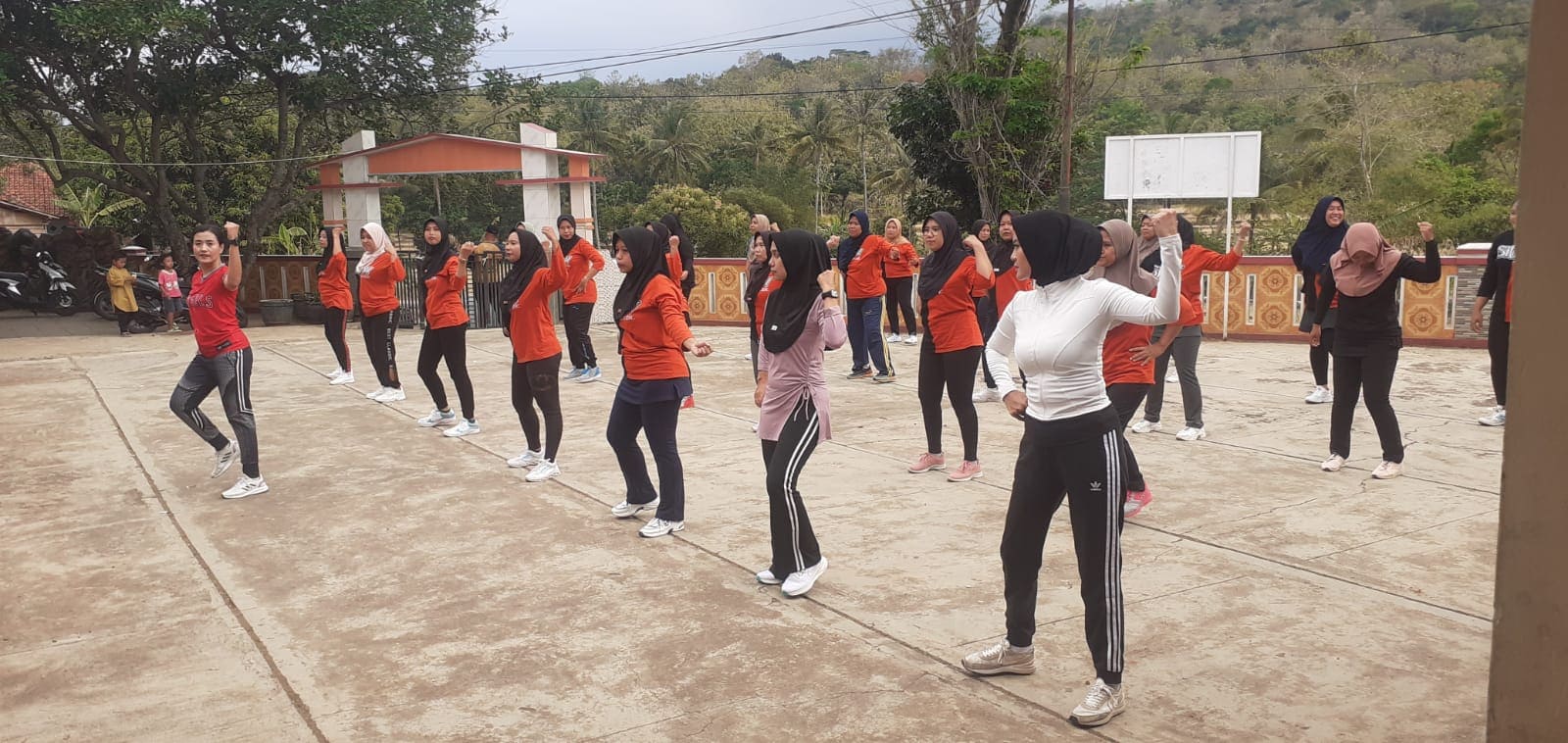 Yoan Lovers”’ Cigandamekar Dukung M. RIdho Suganda Jadi Bupati”