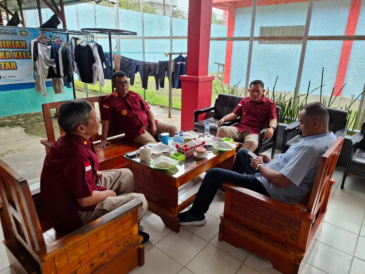 Lapas Narkotika Kelas IIA Pematangsiantar menerima Kunjungan Kerja Dari Polres Simalungun sebagai Bentuk Koordinasi antar Instansi.
