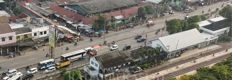 Kios Los Pasar Lemahabang Tidak Terpasang KWH Meteran Listrik Puluhan Tahun, Listrik Pasar Lemahabang Kabupaten Bekasi Diduga Bodong