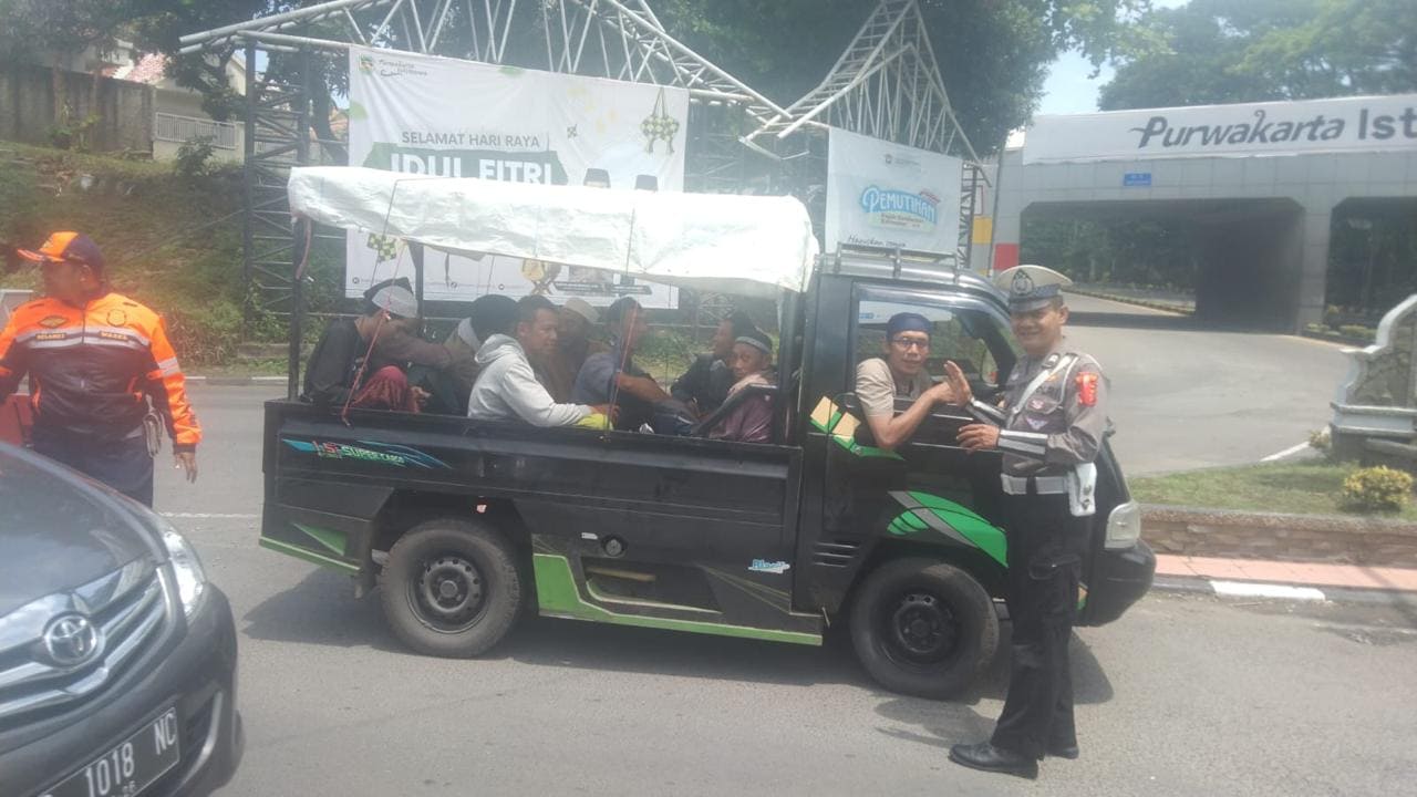 Polres Purwakarta Imbau Warga Tak Gunakan Pickup Untuk Berwisata
