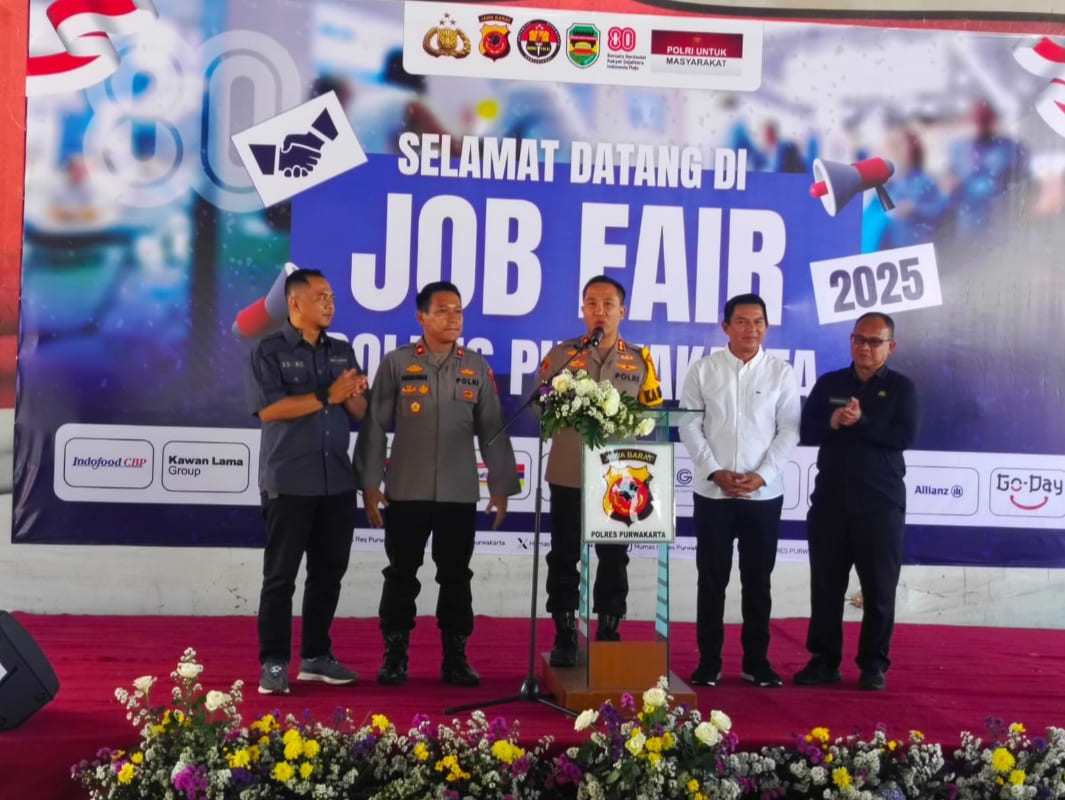 Bantu Kurangi Pengangguran, Polres Purwakarta Gelar Job Fair untuk Ratusan Warga
