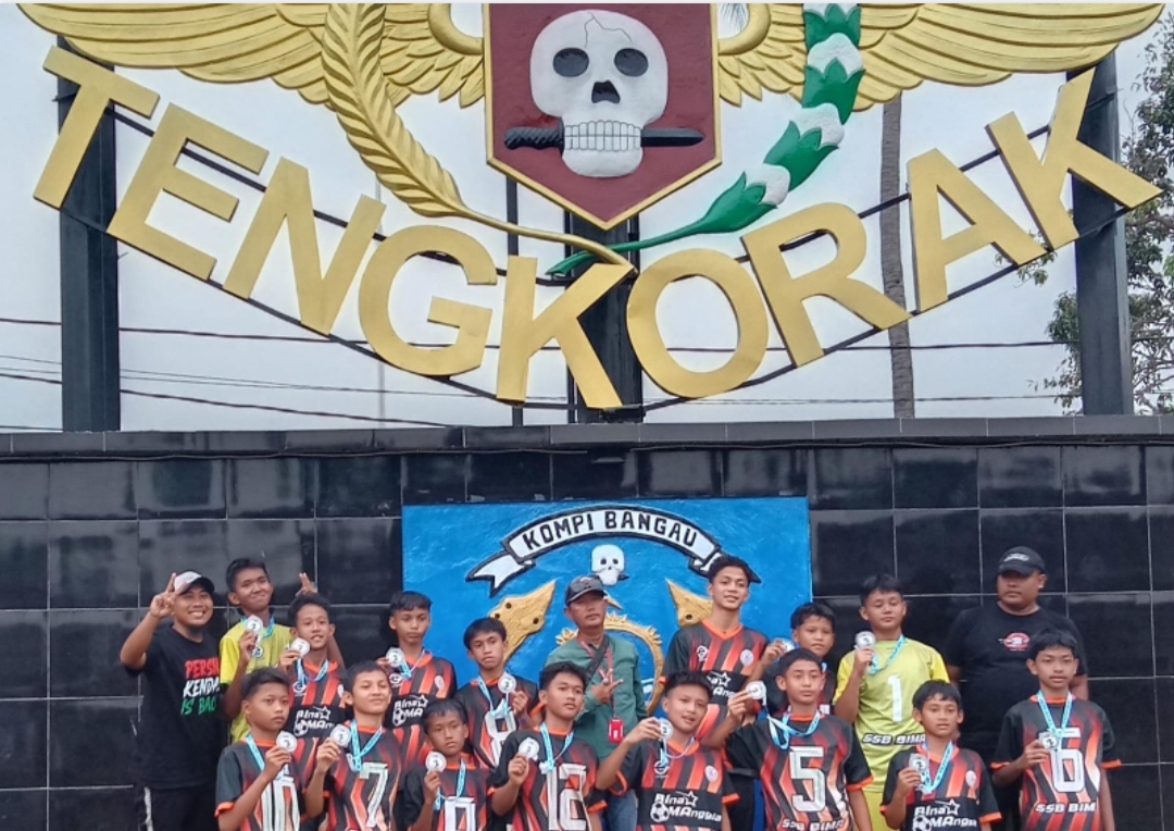 SMPN 1 Kotabaru Raih Juara Runner-Up dalam Turnamen Sepak Bola HUT TNI ke-80