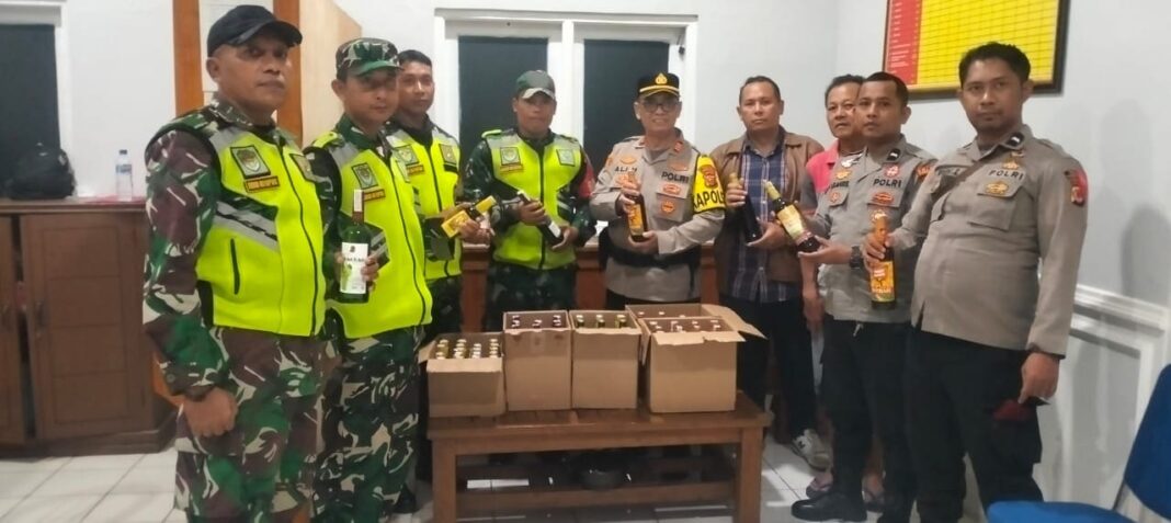 Ciptakan Nataru Aman dan Kondusif, Polsek Plered Gelar Razia Miras