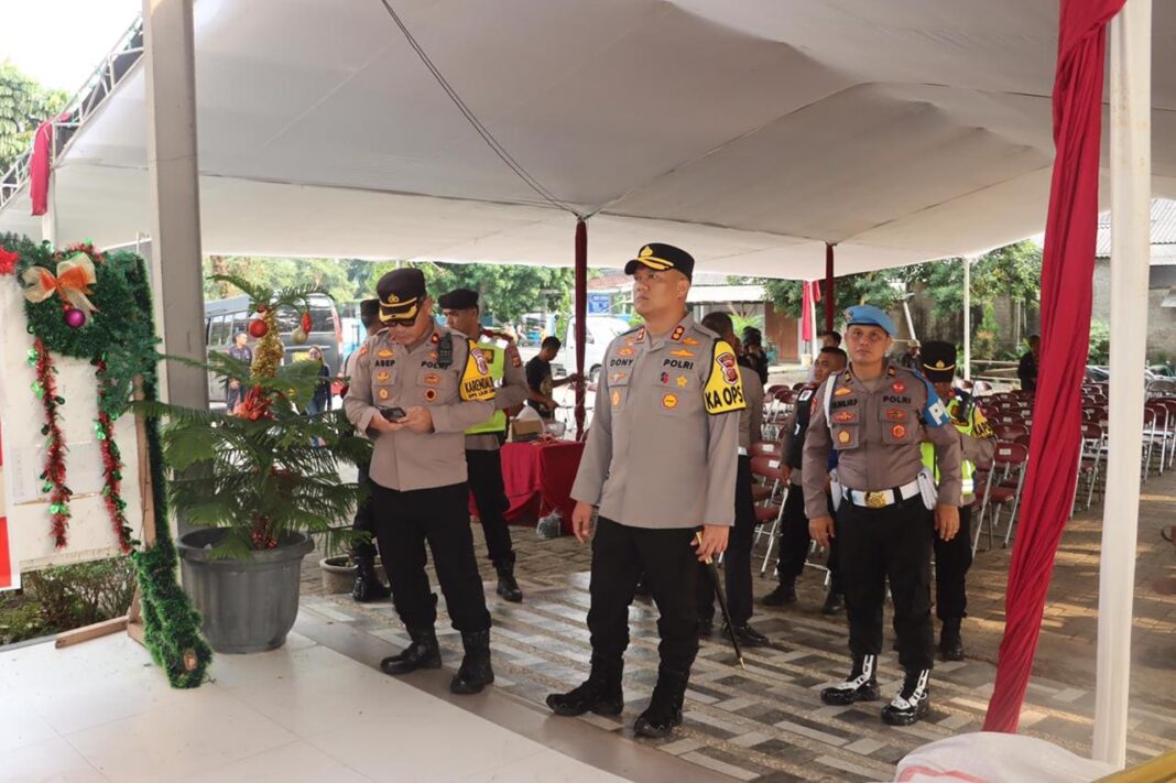 Polres Subang Laksanakan Pengecekan dan Sterilisasi Gereja Jelang Natal 2025 dan Tahun Baru 2026