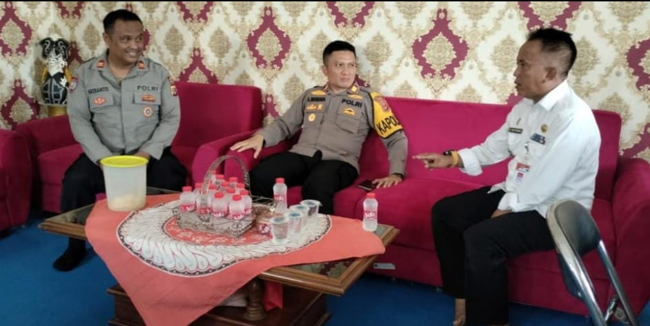 Wujud Sinergitas, Kapolsek Sukatani Lakukan Silaturahmi ke Kantor Kecamatan