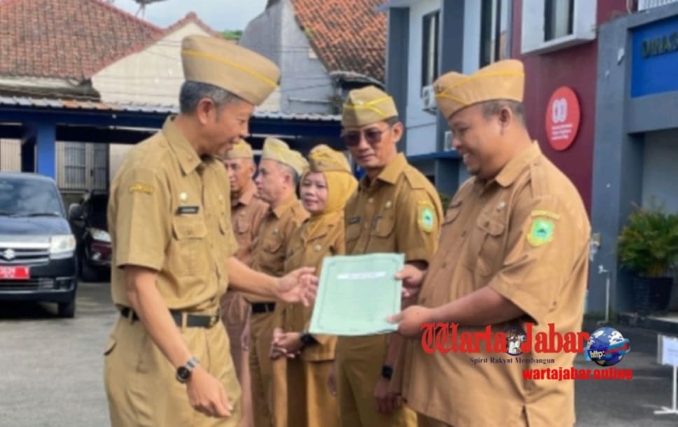 BKPSDM Terbitkan SK, 5 ASN Diskominfo Kuningan Resmi Naik Pangkat