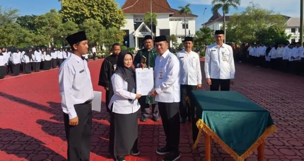 199 Guru di Karawang Promosi Jadi Kepala Sekolah, Bupati Aep Tekankan Integritas