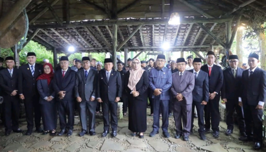 Bupati Kuningan Lantik Empat Pejabat Tinggi Pratama, Tekankan Amanah dan Kepemimpinan Visioner