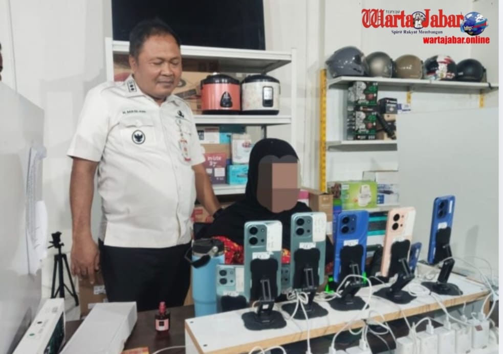 Siswa SMK PGRI Telagasari Ciptakan Teknologi Ubah Sampah Plastik Jadi BBM Alternatif, Disaksikan Langsung Wabup Karawang
